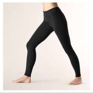 Lucy Perfect Core Leggings